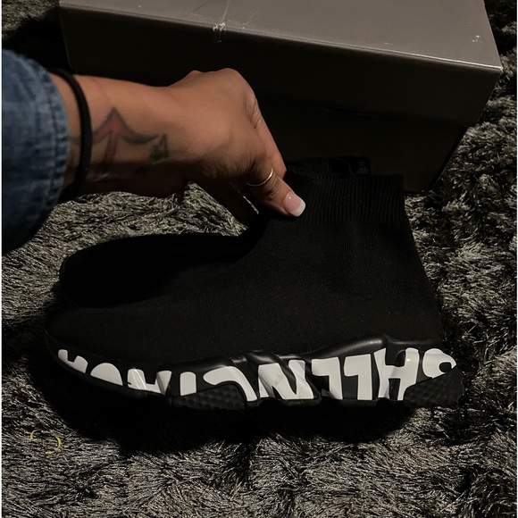 BALENCIAGA SPEED RUNNERS GRAFFITI - Picture 2 of 11